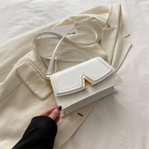 Vente en gros 2024 dames mode luxe sacs en cuir artificiel femmes sacs à main - Product Image 3