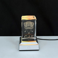 Nouvelle Veilleuse Laser en Cristal en Forme de Bloc avec Socle Lumineux en Bois MH-TF0361