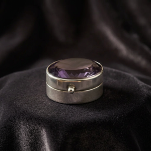 Anillo Clásico de Plata 925 con Amatista, Engaste de Bisel, Joyería con Piedras Preciosas, Regalo Unisex - Product Image 3
