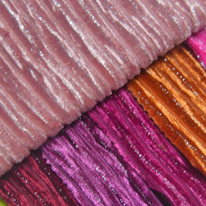 Edgy Silver - Sparkled Velvet: un imprescindible para los accesorios de moda de vanguardia, haciendo una declaración de moda audaz - Product Image 3