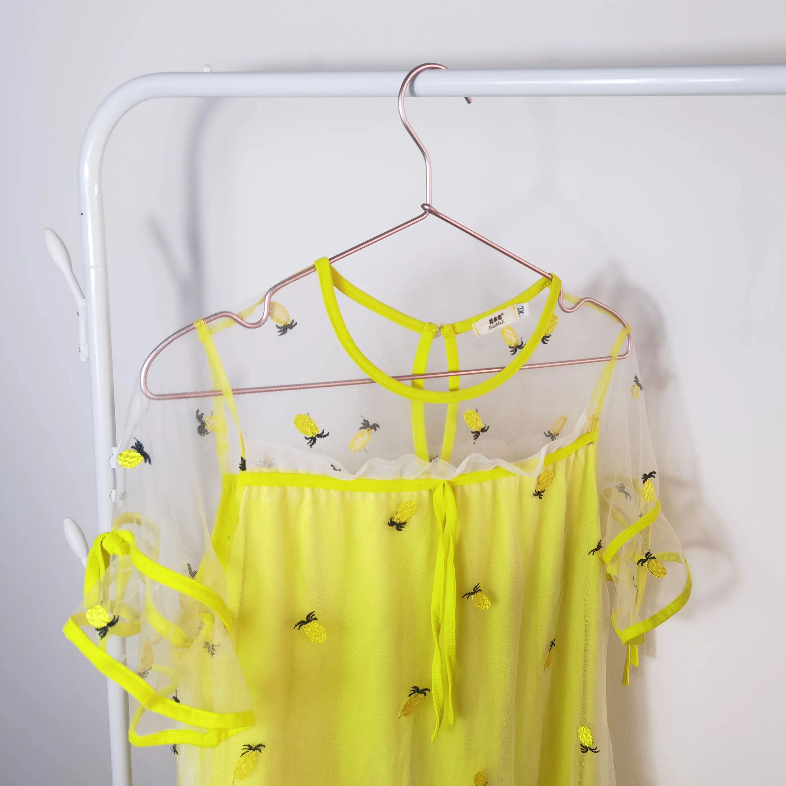 High Quality Light Weight Aluminum Clothes Notches Durable Metal Golden Hangers with Non Slip Anti-Rust Hangers