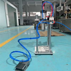 เครื่องปิดฝาขวดเบียร์แบบนิวเมติกสำหรับโรงงานบรรจุภัณฑ์เครื่องดื่ม - Product Image 1