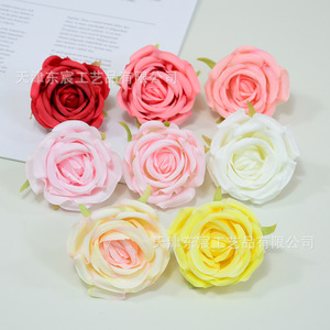 ดอกกุหลาบประดิษฐ์ Dongchen Crafts ขนาด 5.5 ซม. ทำจากผ้าไหมโพลีเอสเตอร์ สำหรับตกแต่งงานแต่งงาน กล่องของขวัญ DIY พวงหรีด และเครื่องประดับศีรษะ - Product Image 4