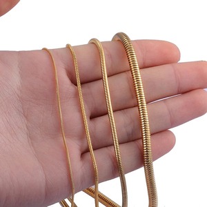 Cadena de Serpiente Redonda de Acero Inoxidable Estilo Hip-Hop Yadreva, Color Dorado, Joyería de Moda para Hombres y Mujeres - Product Image 4