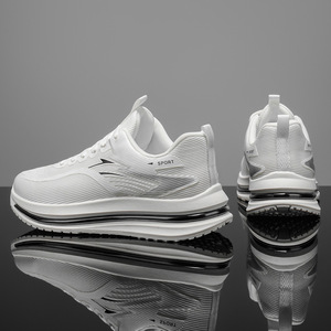 รองเท้ากีฬาสำหรับผู้ชายใส่เดินในฤดูใบไม้ผลิดีไซน์ใหม่พื้นรองเท้ากลางๆแบบตาข่ายกันลื่น - Product Image 3