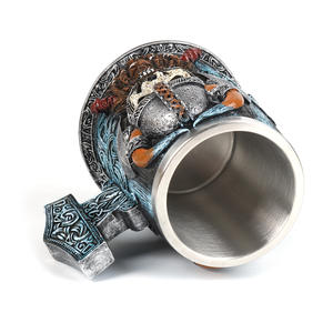 Кружка для пива в средневековом стиле викингов, из нержавеющей стали, большая емкость, немецкий винтажный рельефный дизайн, экологичная, с ручкой для вечеринок - Product Image 3