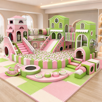 Aire de jeux intérieure de luxe pour enfants, équipement de terrain de jeu souple pour espace familial de divertissement haut de gamme
