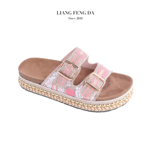 <span class=keywords><strong>Sandali</strong></span> vendita calda moda sughero pantofole piatte nuovo Design scarpe da donna diamanti fornitura di fabbrica OEM supporto - Product Image 3
