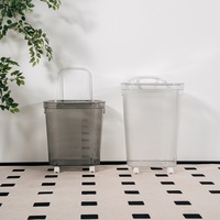 Organisateur de salle de bain moderne en plastique PET transparent, grand format, 40L 60L, panier à linge avec poignée à roulettes et couvercle, pour le rangement des jouets et des vêtements, empilable