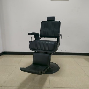 Fauteuil de barbier en similicuir vert, réglable en hauteur par vérin hydraulique, base ronde, mobilier de salon, design industriel - Product Image 3