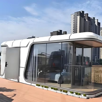 20/40ft Petite Maison Mobile Caravane Camping Pod de Couchage Conteneur Durable Maison Modulaire Maison Flottante Remorque Capsule de Sommeil Urbain
