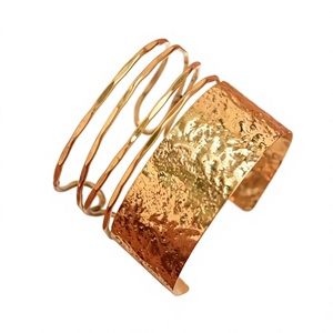 Brazalete de latón con alambre ancho en tono dorado, brazalete chapado en oro antideslustre, joyería para mujer - Product Image 4