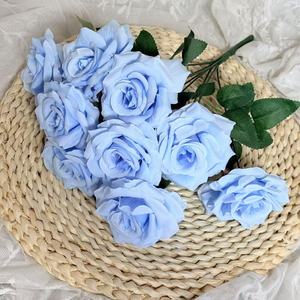Vente en gros de fleurs artificielles de haute qualité, bouquets de roses en soie bleues et roses, ornements, décoration de mariage - Product Image 5