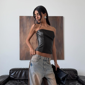 Top court sexy en cuir style punk, coupe ajustée, dos ouvert, design unique, couleur unie, polyvalent, sans bretelles, style streetwear - Product Image 3