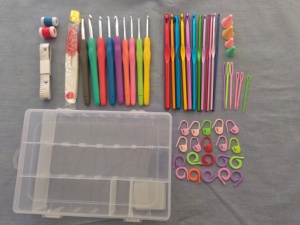 Kit <span class=keywords><strong>de</strong></span> <span class=keywords><strong>crochet</strong></span> <span class=keywords><strong>de</strong></span> 46 pièces pour débutants avec étui <span class=keywords><strong>de</strong></span> rangement, 16 tailles, aiguilles à tricoter ergonomiques en aluminium à prise souple, ensemble d'outils <span class=keywords><strong>de</strong></span> couture - Product Image 3