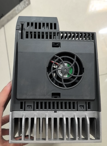 Variador de Frecuencia Variable (VFD) Trifásico 6SL3210 1KE22 6UB1 de 11 kW, Modbus RTU, Sin Filtro Integrado, Seguridad STO, 380-480 V, Compacto - Product Image 1