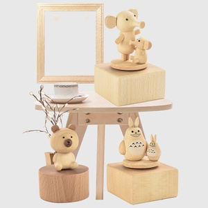 Caja de Música de Madera con Logotipo Personalizado, Carrusel de Madera Giratorio con Animalitos, Gatito, Regalo de Cumpleaños Personalizado para Niños - Product Image 3
