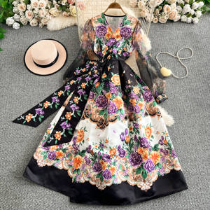 Gaun Pesta Elegan Wanita Vintage Bermotif Bunga Kerah V Lengan Lonceng - Gaun Malam Bohemian Wanita dengan Ikat Pinggang - Product Image 1