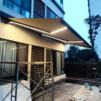 Auvent électrique à cassette complète, télécommande, protection solaire, toit de balcon en aluminium rétractable pour les magasins, le patio et le balcon.
