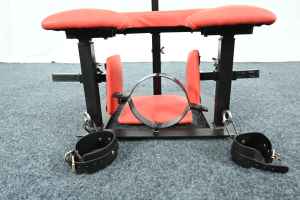 <span class=keywords><strong>Chaise</strong></span> de bondage rouge pour collecte d'urine SM, avec douche dorée, siège d'accueil pour uriner, banquette, <span class=keywords><strong>chaise</strong></span> érotique pour le sexe facial et la toilette - Product Image 5