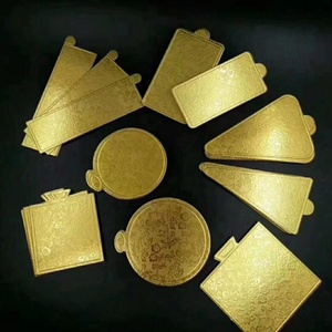 Plateau à gâteau miniature doré, plateau triangulaire doré - Product Image 1