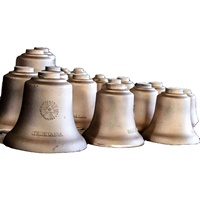 Cloches de carillon en bronze de style religieux italien de haute qualité, sculpture de cloche de style tour, avec frappeurs internes et gravure par coulée