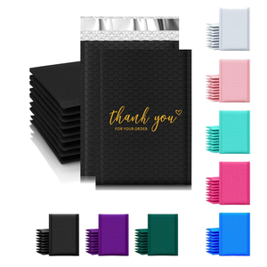 Sobres acolchados de envío reciclado Embalaje Autosellado Negro Poly Bubble Mailer Ecológico Bolsa de correo personalizada Impresión de logotipo - Product Image 1