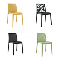 Chaises empilables en plastique PP au design moderne, imperméables pour l'extérieur, le restaurant, le jardin, le balcon, la cuisine et l'hôtel.