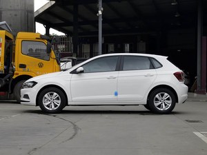 Volkswagen <span class=keywords><strong>Polo</strong></span> Plus 2019 Automatica Edizione Enjoy, Basso Chilometraggio, Senza Incidenti, Prezzo Speciale Auto Usata - Product Image 3