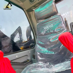 Excavadora Volvo 240 Usada, Robusta y Potente, de Tamaño Mediano, para Demolición y Limpieza de Terrenos en Zonas Industriales - Product Image 2