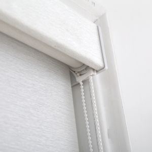 Adecuado conveniente entrega PVC Material sombras luz <span class=keywords><strong>bloqueador</strong></span> rodillo cebra persianas ángulo lateral pista <span class=keywords><strong>bloqueador</strong></span> - Product Image 2