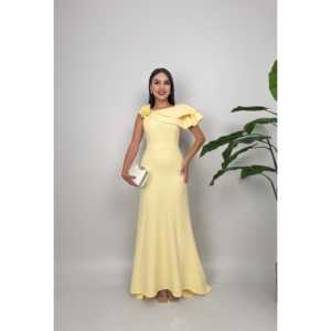 Elegante Vestido de Noche Largo Amarillo con Hombro Descubierto, Volantes, Diseño de Rosa, Cintura Natural y Cuello Redondo para Boda - Product Image 1