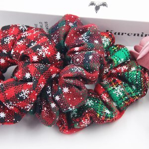 Hoge Kwaliteit Zacht Haaraccessoires Scrunchies Stof Elastische Band Cord Hair Ties Sneeuwpop Kerst Fluwelen Scrunchies Voor Meisjes - Product Image 5