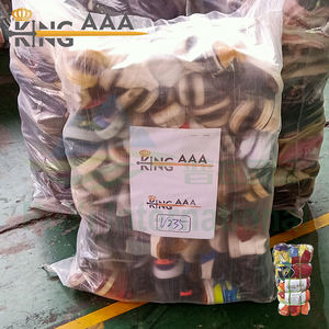 Ballots de 25kg de chaussures d'occasion de qualité <span class=keywords><strong>pour</strong></span> hommes chaussures de sport en vrac chaussures de course d'occasion unisexes - Product Image 2