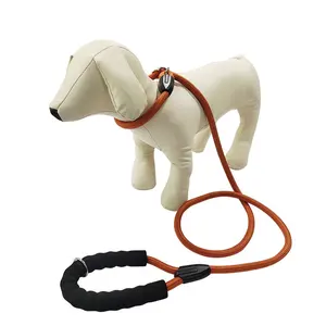 Di lusso stampato personalizzato in tessuto Denim lucido imbracatura collare per cani Set Logo guinzaglio a mano libera per cane