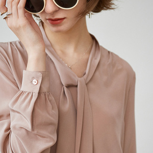 Chemises <span class=keywords><strong>en</strong></span> <span class=keywords><strong>soie</strong></span> véritable 100% satin de mûrier de haute qualité <span class=keywords><strong>rose</strong></span> personnalisées pour femmes avec manches longues - Product Image 3
