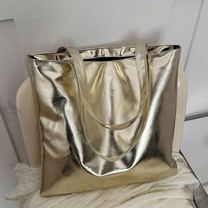 Sac fourre-tout en cuir PU laser coloré 16 pouces imperméable - Product Image 1