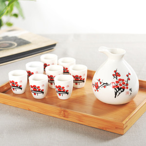 Juego de vino de cerámica Yu Mei de 9 piezas, diseño de bambú en porcelana para servir vino - Product Image 3