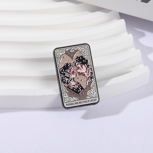 LAS COSAS SON MEJOR si ME QUEDO Broche Esmalte Pins Cubierta de American Punk Band Álbum de música Broches Insignia de solapa Accesorios de joyería - Product Image 2