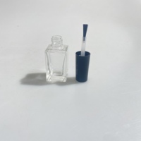 Bouteilles vides en verre de vernis à ongles de brosse carrée de 5ml et 10ml bouteilles de colle de vernis à ongles bouteilles vides de vernis à ongles transparents.