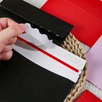 Enveloppe épaisse pour carte d'invitation de mariage, à fermeture adhésive, à rabat festonné, cinq couleurs, logo personnalisé, vente en gros