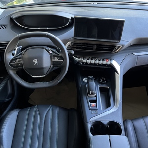 Voitures d'occasion <span class=keywords><strong>Peugeot</strong></span> <span class=keywords><strong>4008</strong></span> 2022 Noir sur Noir |   I-Cockpit 5 modes de conduite, empattement de 2730 mm, sièges en cuir, SUV sport - Product Image 6