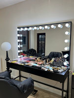 Studio photo professionnel de style européen, table de maquillage extra large avec cadre en bois BTDT057 avec éclairage pour boutique de robes de mariée
