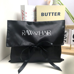 Bolsa de satén negra personalizada con logo impreso de fábrica OEM, para regalo, ropa, extensiones de cabello, pelucas, embalaje de seda, bolsa antipolvo con lazo - Product Image 5