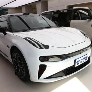 Nuove Auto Zeekr 001 AWD Sport Sedan, Guida a Sinistra, Doppio Motore, Bianca, 5 Posti, Veicolo Elettrico Zeekr - Product Image 3