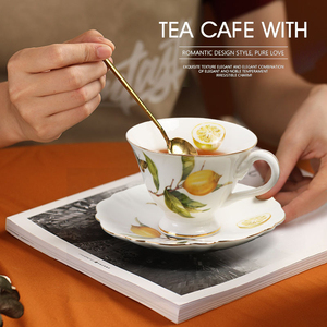 Juego de Taza y Platillo de Cerámica con Relieve de Estilo Europeo, Ecológico, Diseño Clásico Moderno para Cafetería - Product Image 4