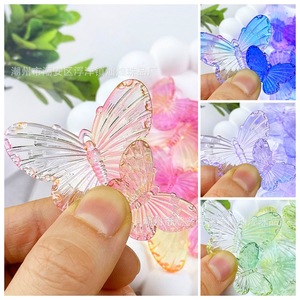 Adorno de resina acrílica con diseño de mariposa en degradado para fundas de teléfono, joyería, pinzas para el pelo, accesorios de bricolaje, venta al por mayor - Product Image 5