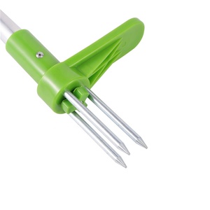 Attrezzo per Rimozione Radici, Estrattore di Erbacce Manuale Portatile da Giardino con Manico Lungo in Alluminio - Product Image 5