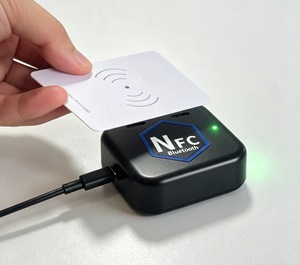 Lector/Grabador de Tarjetas Inteligentes USB RFID NFC 13.56MHz, Codificador/Emisor ABS, Compatible con Distancia de Lectura de 3-5cm para Hoteles - Product Image 1