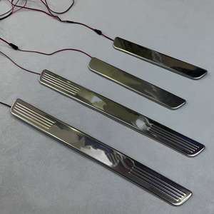 Kit <span class=keywords><strong>de</strong></span> modification <span class=keywords><strong>de</strong></span> seuil <span class=keywords><strong>de</strong></span> <span class=keywords><strong>porte</strong></span> avec éclairage pour Mercedes-Benz Maybach Classe S W221 W222 2006-2025 2024 - Product Image 2